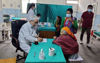सिन्धुपाल्चोकमा ह्याम्स अस्पतालको शिविर, ४५० जनाले लिए सेवा